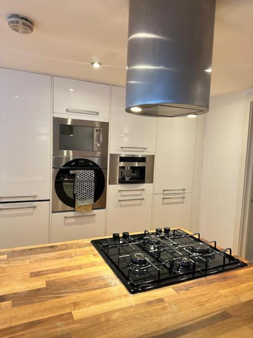 Appartamento Opulent Oasis In Londra Esterno foto